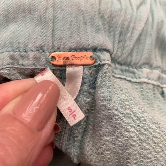 Free People Tahiti Light Blue Cotton Elastic Drawstring Waist Cargo Pants - Picture 7 of 8